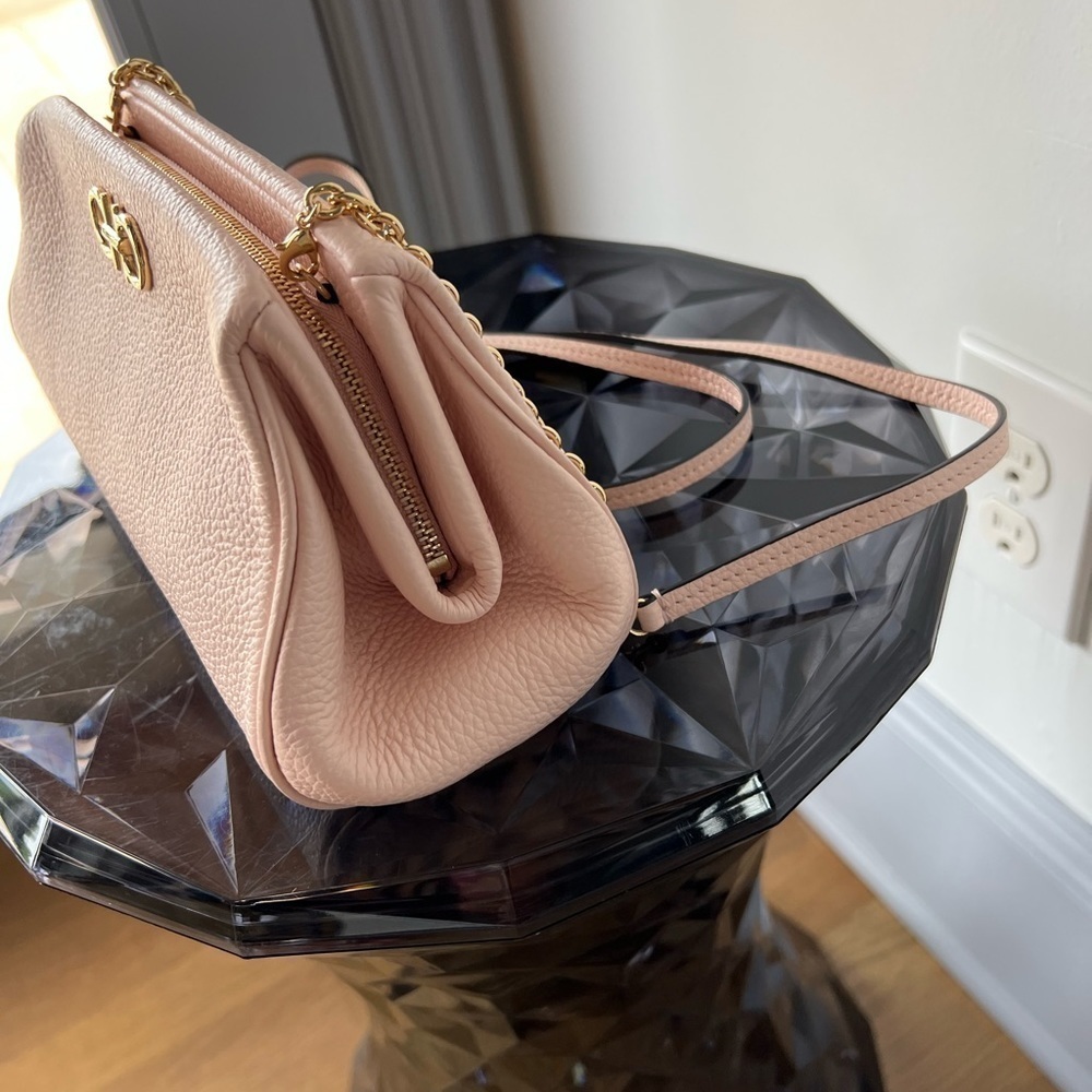 NWOT Ferragamo Gancini Leather Clutch Bag w/ Strap - Picture 16 of 16